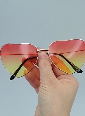 小女孩微瑕疵爱心形桃心太阳镜装饰镜潮流辣妹海洋片美颜镜墨镜
