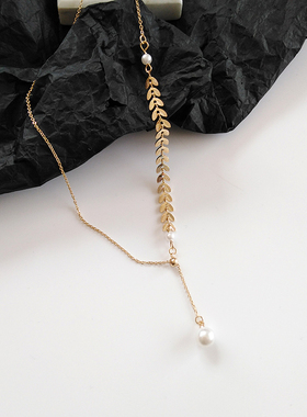 淑女感日韩风不对称女街拍项链