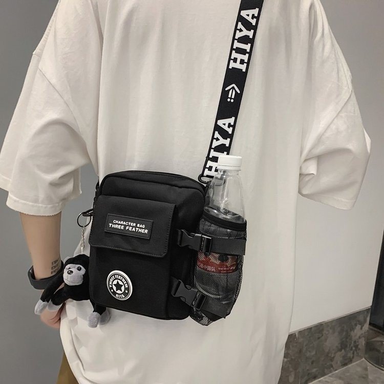 Children's crossbody bag boy summer handsome sports bag trendy girl going out to play backpack boy light kettle bag