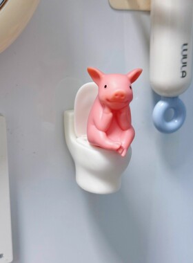 可爱马桶猪桌面装饰摆件礼物