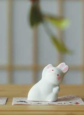 日本龙虎堂京都手作陶土兔子摆件