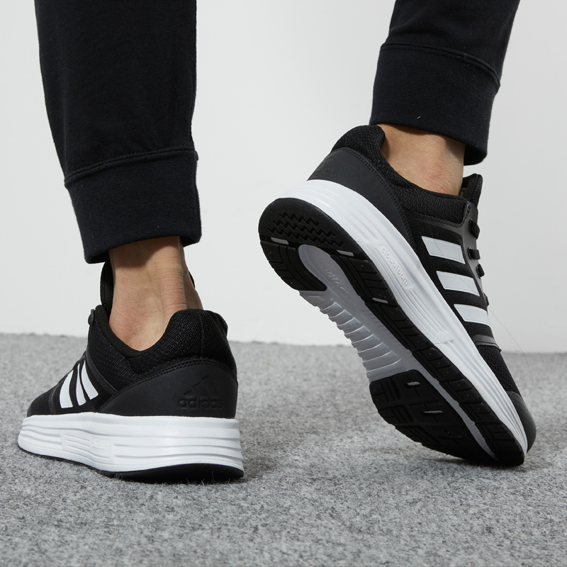 炫动运动户外专营店Adidas阿迪达斯男鞋旗舰正品新款秋冬跑步鞋透气运动鞋男3