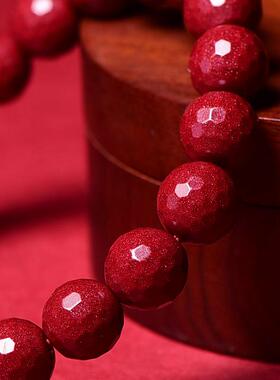 原矿朱砂切刻面菱形珠手链