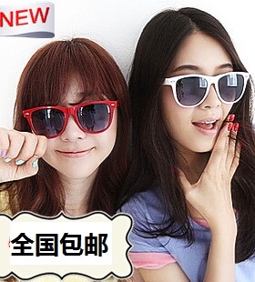 欧美复古男女款米钉情侣太阳眼镜