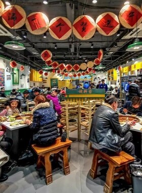 天花板竹子草帽吊顶斗笠竹筛竹簸箕竹匾红字农家乐装饰吊顶雨伞