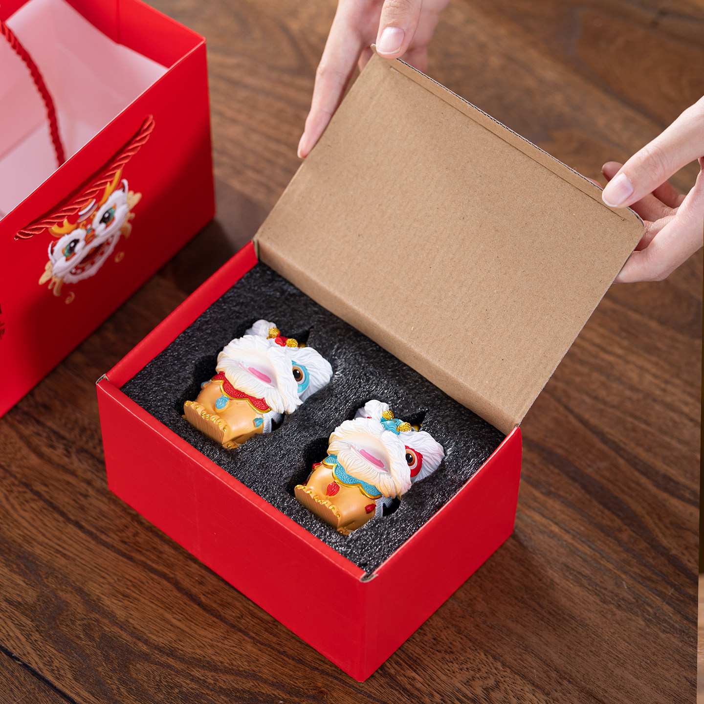 国潮风醒狮摆件礼盒招财进宝茶宠汽车桌面办公装饰节日送礼烟灰缸,淘宝优惠券,粉丝福利购,淘宝优惠卷