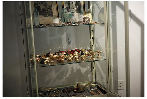 Molly飞机头 日本dulton玻璃展示餐边柜 医用金属柜1.32m 100-150 - 图1