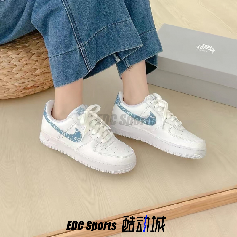 耐克Nike Air Force 1 白蓝腰果花AF1空军一号低帮女款板鞋DH4406 - 图2