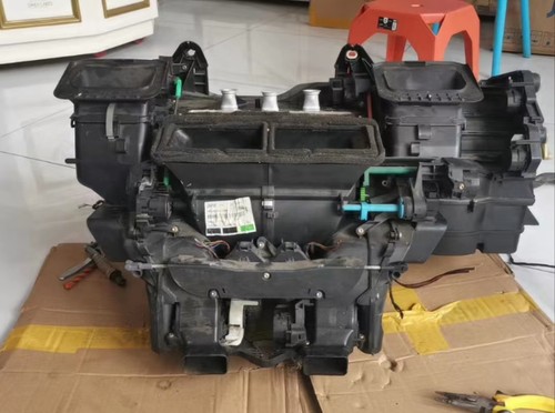 适用长安悦翔v3v7逸动cs75奔奔mini蒸发箱暖风箱总成电机 - 图3