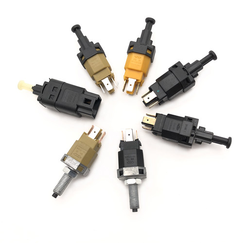 奇瑞风云2小蚂蚁A5V5C3A3东方之子瑞虎57QQ6A1E5刹车灯脚制动开关 - 图2