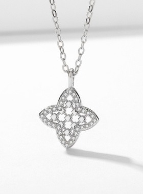 Witther原创菱格项链小香风镂空幸运草吊坠气质简约18k白金锁骨链