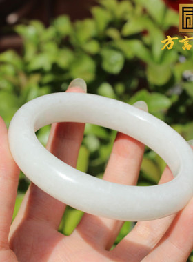 青海料白玉内径56mm正装女士手镯