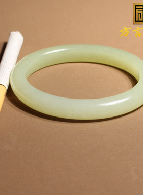 放巨漏方言和田玉特色新疆且末油润细腻黄口料50-56mm贵妃手镯h8