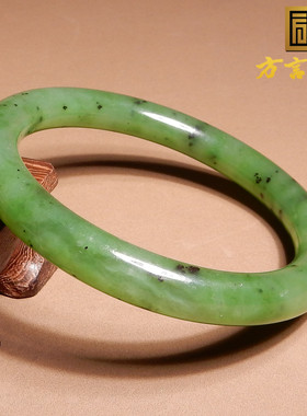 俄罗斯老坑料碧玉猕猴桃60mm手镯
