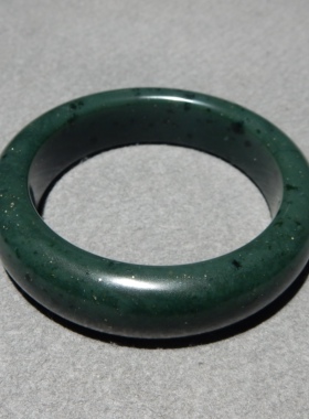 方言和田玉沙枣青籽油润手镯