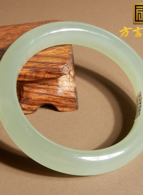 爆火方言和田玉精品级青海老坑料冰底起荧光晴水卡56mm正装手镯w1
