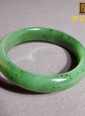 重量级方言和田玉精品佩戴级俄罗斯碧玉阳绿色卡54mm正装手镯A10