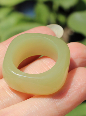 新疆且末老料黄口飘糖色17mm戒指
