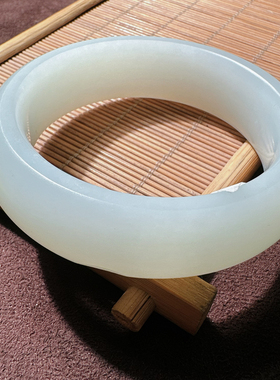 嗨翻天方言和田玉精品高脂高糯新疆三处洒金皮羊脂白玉57mm手镯Y