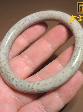 惊呆了方言和田玉青海料带翠色野牛沟白玉桂花糕水草沁56mm手镯h0