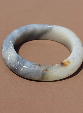 方言和田玉精品新疆青花籽料黑白分明鱼纹挂金皮卡53mm随型手镯O8