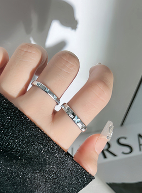 新品简约棋盘格蓝色蝴蝶情侣对戒高级感拉丝气质时尚冷淡风食指戒