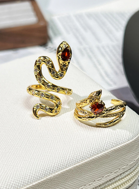 复古国风时尚蛇形开口戒指女红色锆石气质生肖蛇本命年个性指环潮
