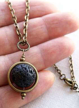 满月行星火山口月亮卫星项链