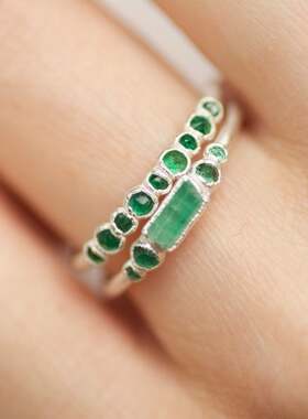 天然深绿色祖母绿翡翠带状戒指