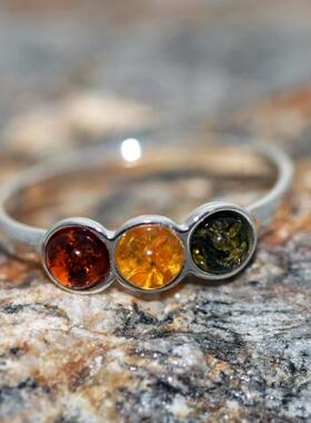 波罗的海琥珀镶嵌三色戒指纯银