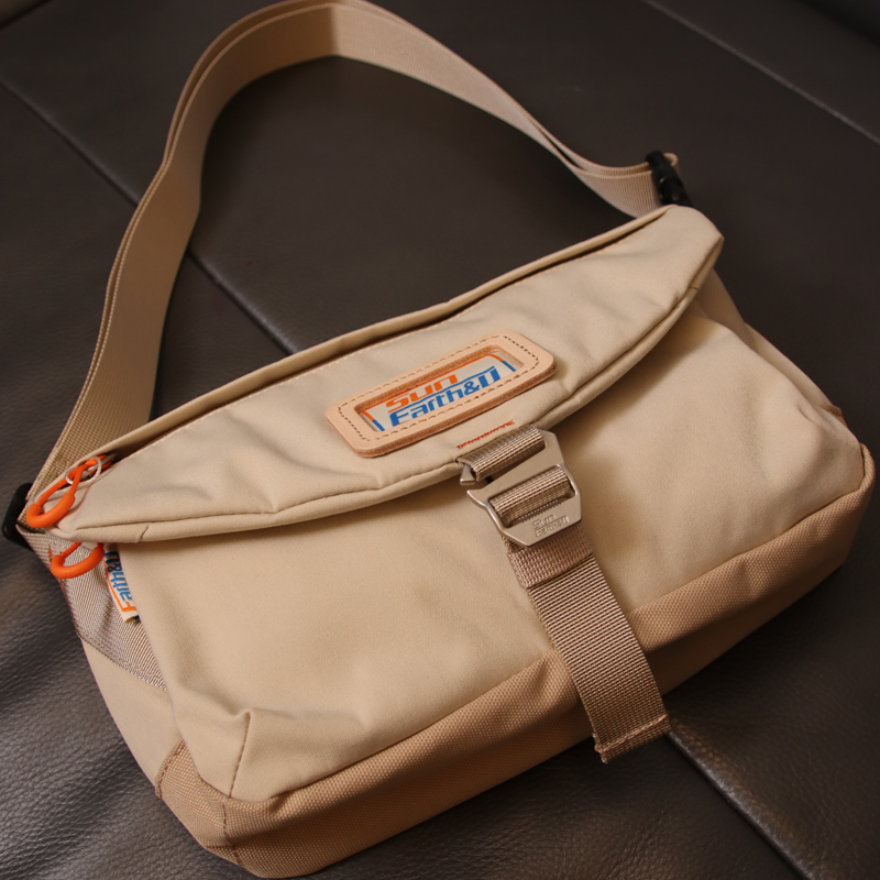 贼帅!日本高定正品~炸街包~牢固超轻sun男女背潮包~斜挎单肩百搭 - 图2