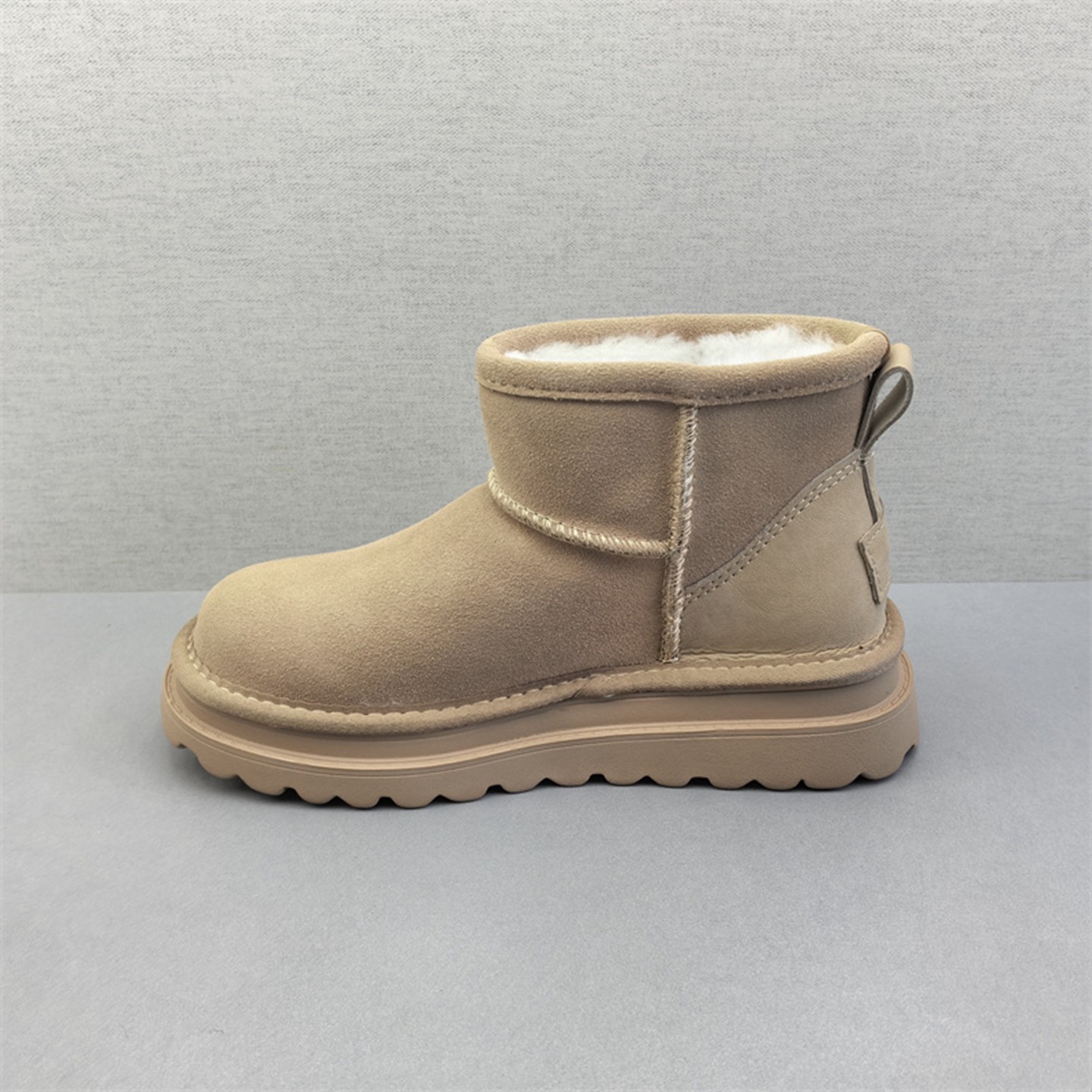 时尚百搭雪地靴2025新款撤柜断码处理冬季真皮加绒羊毛保暖女棉靴,淘宝优惠券,粉丝福利购,淘宝优惠卷