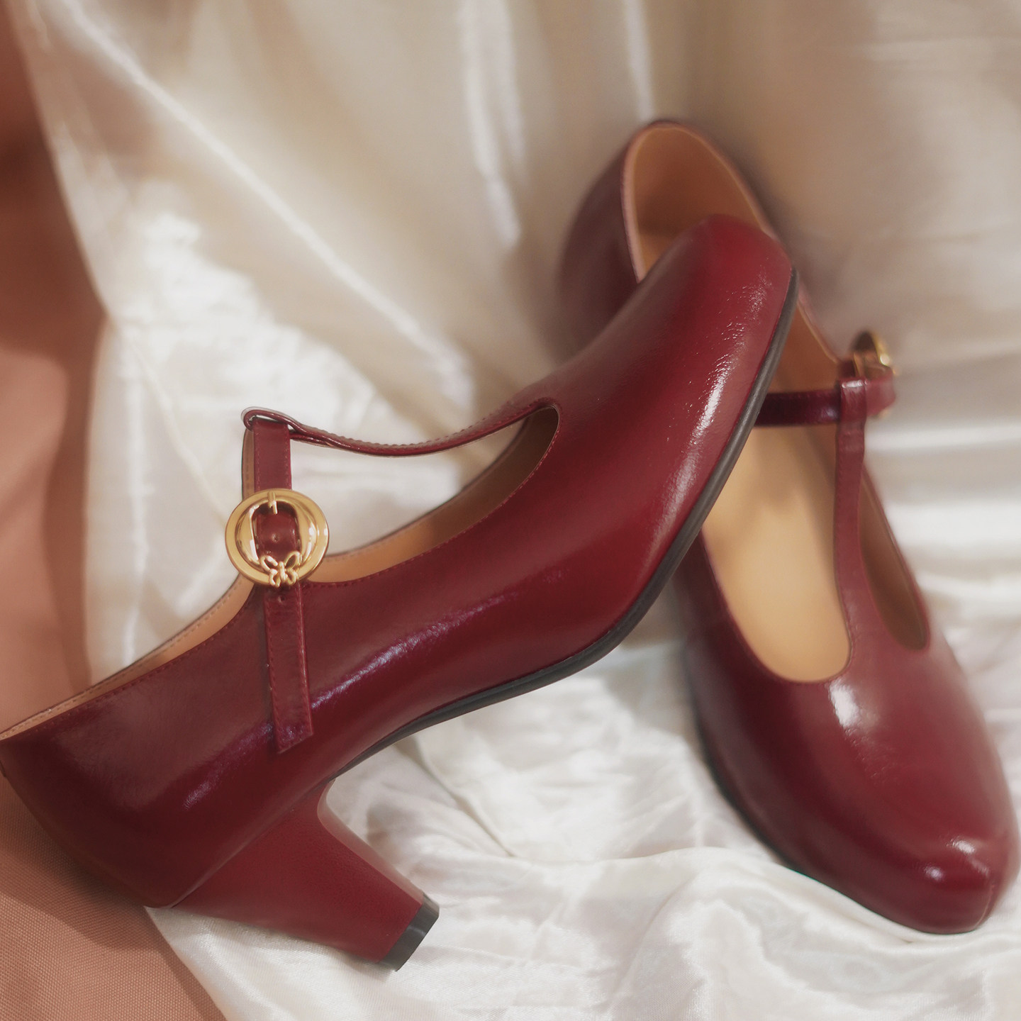 奈里法式优雅摩登口红高级牛皮质感中古40红色高跟鞋一字带玛丽珍,淘宝优惠券,粉丝福利购,淘宝优惠卷