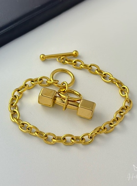 潮男个性金色健身哑铃钛钢手链男款小众设计感男生饰品高级感配饰