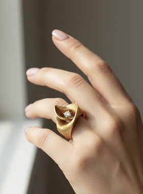 CHALLAN 原创设计百合花纯银镀金戒指镶钻无同款女戒