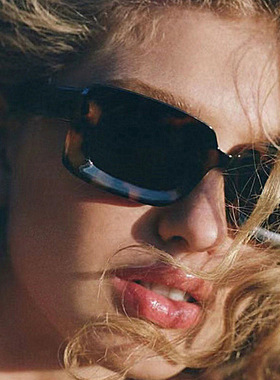 多巴胺甜美风眼镜墨镜穿搭饰品配饰风格首饰女孩窄方框宽腿辣妹款