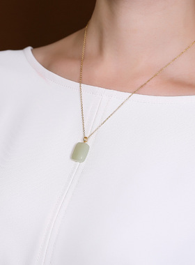 镀24K金天然和田玉青玉吊坠项链钱币无事牌简约气质复古玉项挂坠