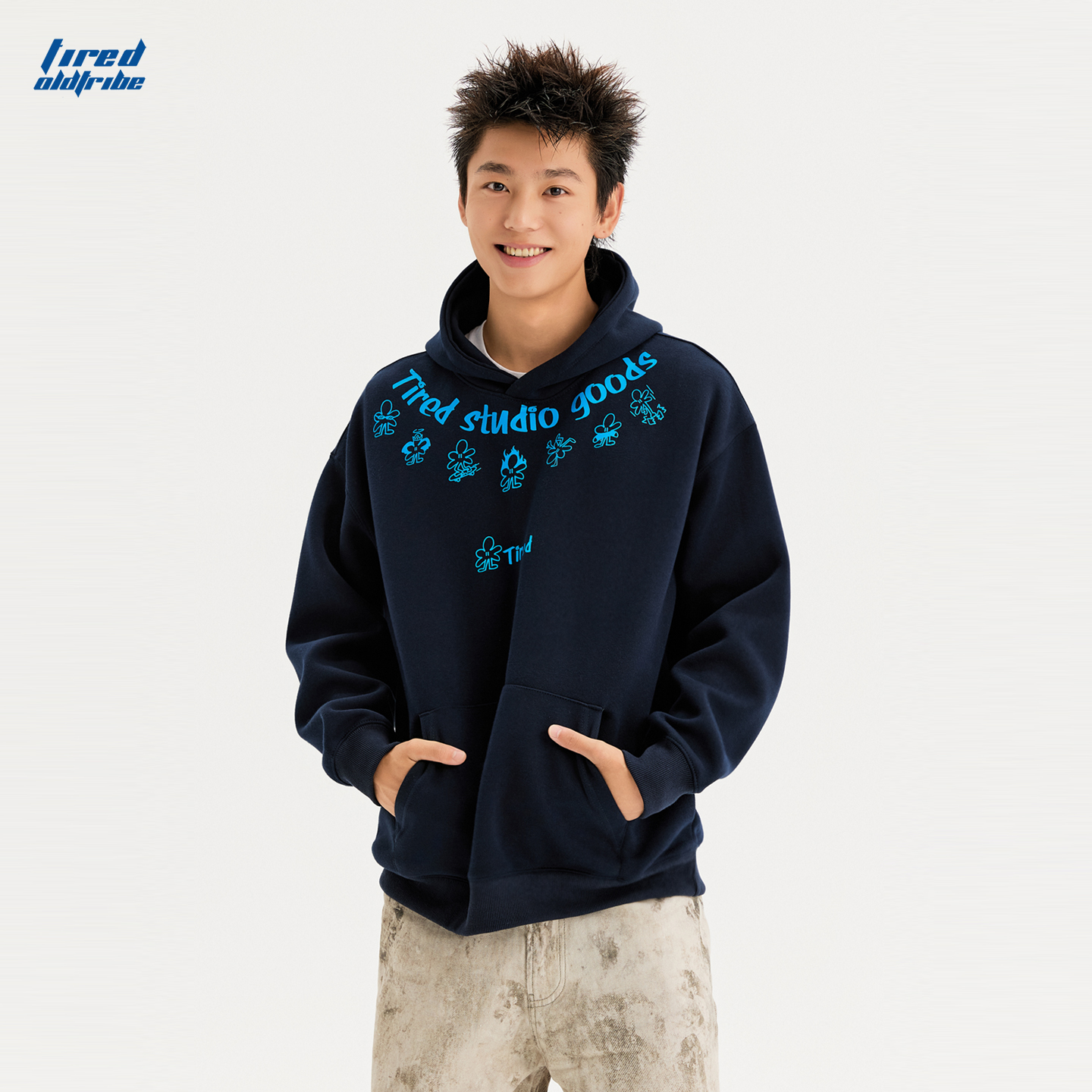 TIRED设计感印花连帽卫衣情侣款oversize加绒套头衫长袖休闲上衣 - 图0