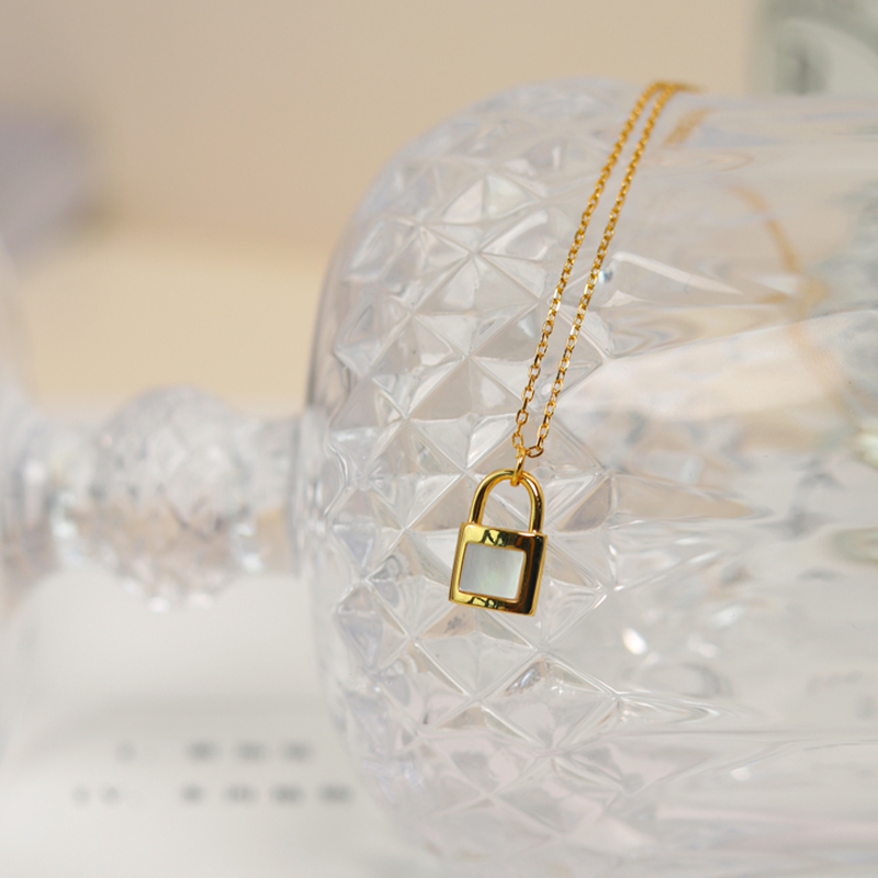 Moment 白色恋人 锁头吊坠纯银项链锁骨链颈链饰品配饰精致送女友 - 图3