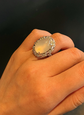 天然绿玉髓戒指椭圆鸽子蛋型活口礼物蛋面绿色玛瑙玉石男女款指环