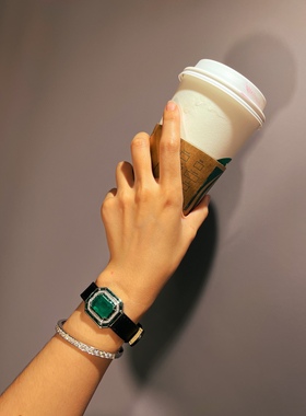 合成祖母绿手表款手链女轻奢小众女士腕表款式手环欧美时尚大方