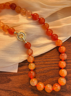 暖橘红色玛瑙玉髓圆珠串珠项链复古小众锁骨链大颗粒新品