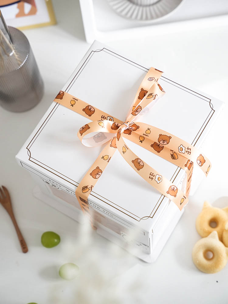 欧式烫金奶油生日手提蛋糕盒 千层慕斯西点烘焙包装纸盒戚风奶油 - 图3