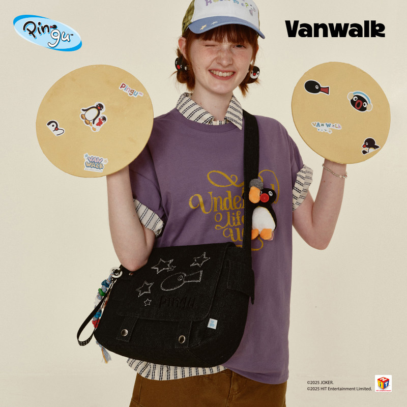 VANWALK Pingu企鹅大容量通勤黑色牛仔单肩斜挎包女百搭邮差包ins,淘宝优惠券,粉丝福利购,淘宝优惠卷