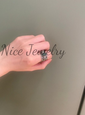 复古做旧纯银蔓藤花纹虎头戒指