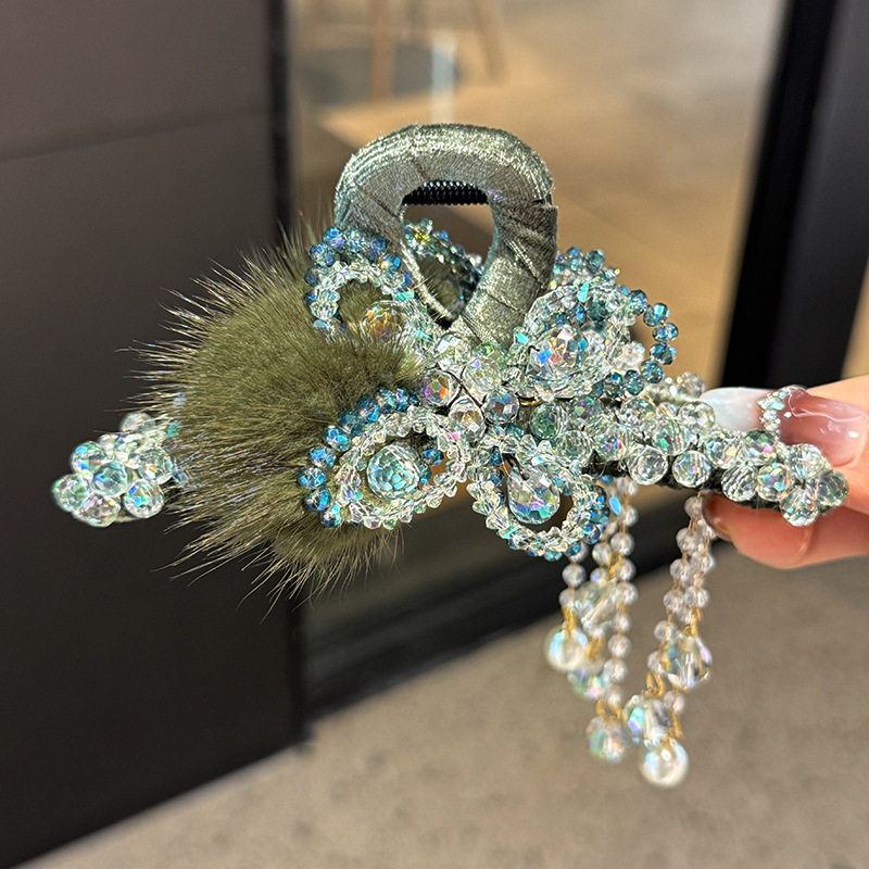 高级感森系绿色水晶蝴蝶抓夹流苏貂毛后脑盘发鲨鱼夹气质优雅头饰,淘宝优惠券,粉丝福利购,淘宝优惠卷