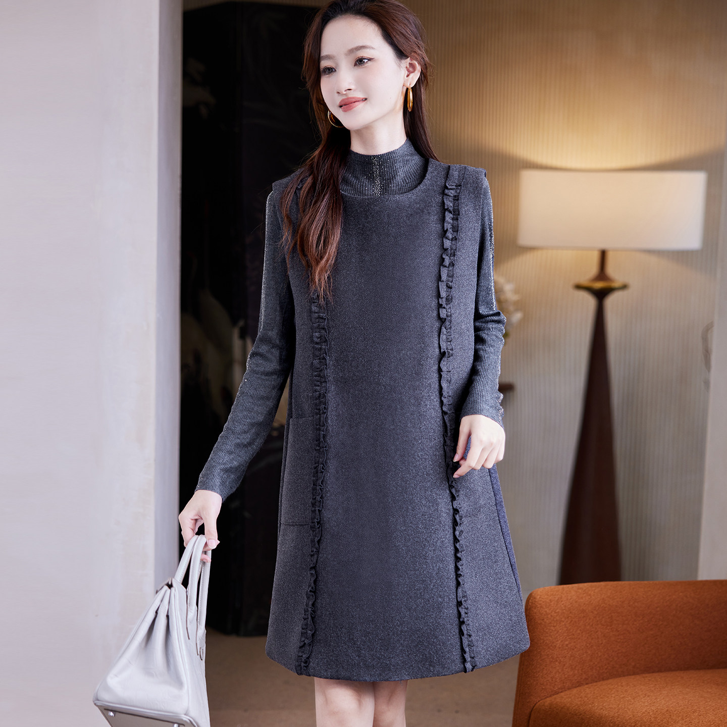 宝诗黎圆领木耳边背心连衣裙2025冬季简约老钱风气质宽松休闲裙