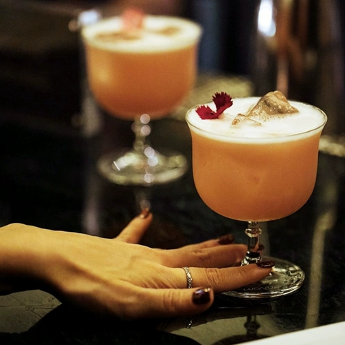 Импортный хрустальный слюнявчик, коктейльный бокал, послеобеденный чай, чайная чашка