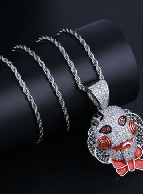 万圣节电锯惊魂玩偶面具镶钻吊坠