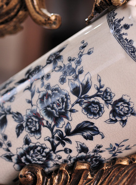 创意家居欧式轻奢复古陶瓷红酒架摆件客厅酒柜美式装饰品酒瓶架